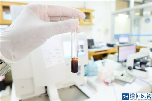 我國“醫(yī)養(yǎng)結(jié)合”養(yǎng)老模式發(fā)展現(xiàn)狀及問題(圖1) 我國“醫(yī)養(yǎng)結(jié)合”養(yǎng)老模式發(fā)展現(xiàn)狀及問題(圖1)